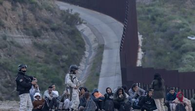López Obrador y Biden ordenan ‘medidas concretas’ para reducir los cruces fronterizos irregulares