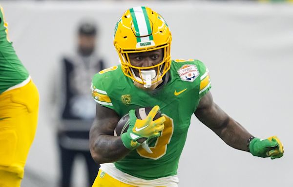 Oregon Football's Bucky Irving: 'Chip On Shoulder' for NFL Draft Slide to Tampa Bay Buccaneers