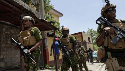 La misión de policías de Kenya para restaurar la seguridad en Haití empezó sus operaciones con el apoyo de Estados Unidos y la ONU