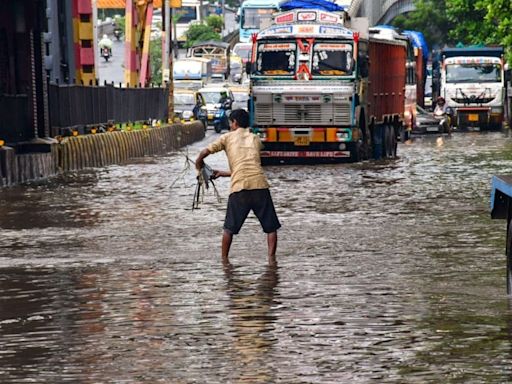 WATCH: Mumbai rain throws life out of gear, trains stranded, flights delayed; no respite this week