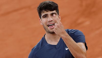 Carlos Alcaraz looks far from his best in French Open second round victory