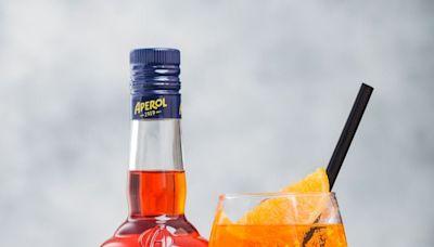 Aperol Spritz: aprende a hacer este cóctel de moda... ¡y que no termine el verano!