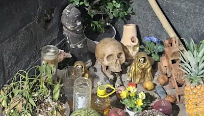 Descubren 200 kilos de droga y un altar con figuras de la Santa Muerte en la Ciudad de México - La Opinión