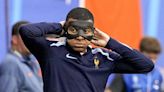 Eurocopa: sin máscara y con fastidio, Kylian Mbappé miró desde el banco un 0-0 que sólo dejó satisfechos a los entrenadores de Francia y Países Bajos