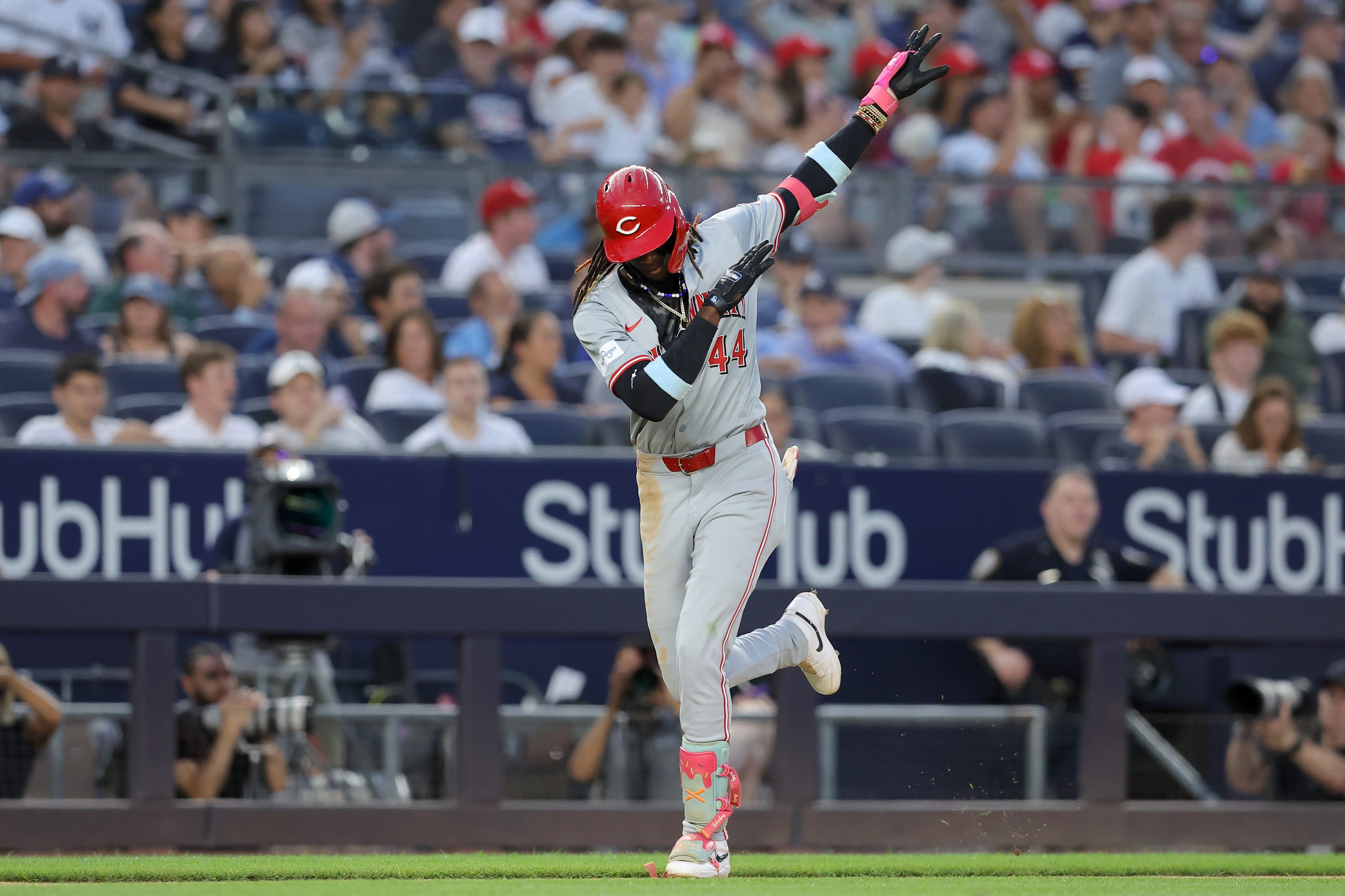 Elly De La Cruz rises again on big stage to lead Cincinnati Reds to win over Yankees