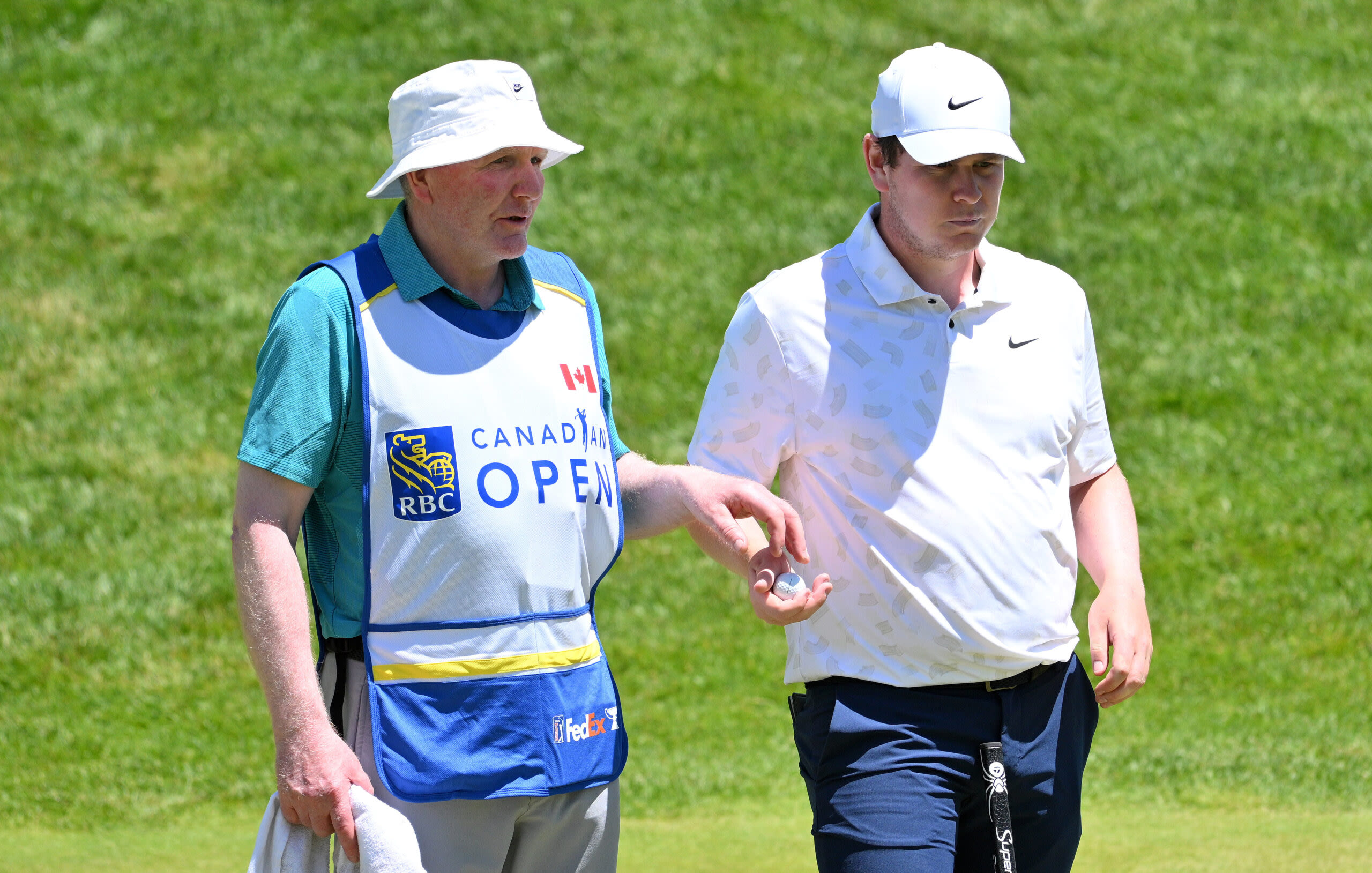 Robert MacIntyre, who admitted he ‘might be the problem’, surges into lead at 2024 RBC Canadian Open with dad on bag