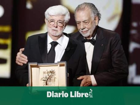 George Lucas recibe la Palma de Oro de Honor de Cannes de manos de su amigo Coppola