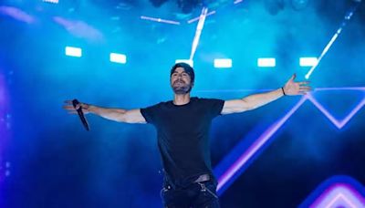¡Locura por Enrique Iglesias!, el cantante regresa a México y vive momento de euforia