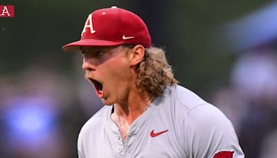 No. 2 Arkansas takes over SEC overall lead with 10-3 win at Kentucky