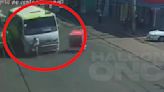 VIDEO: ¿Punto ciego o por 'cafre'? Camión atropella a un abuelito en bici en Edomex