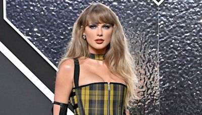 Taylor Swift Picks Plaid for the 2024 MTV VMAs in New York, Plus Sabrina Carpenter, Chappell Roan, Tyla and More