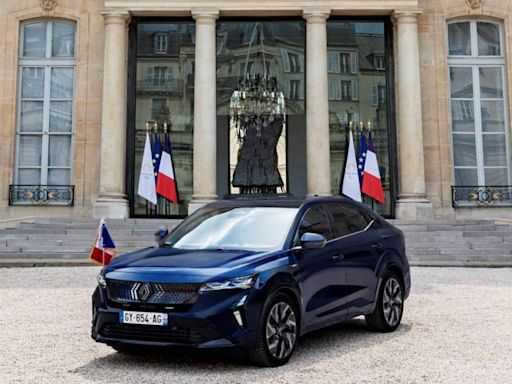 El presidente de Francia estrena como coche oficial un SUV que se fabrica en España