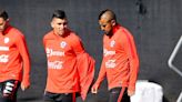 Vidal y Medel quedan fuera de la nómina de Chile para amistoso con Paraguay