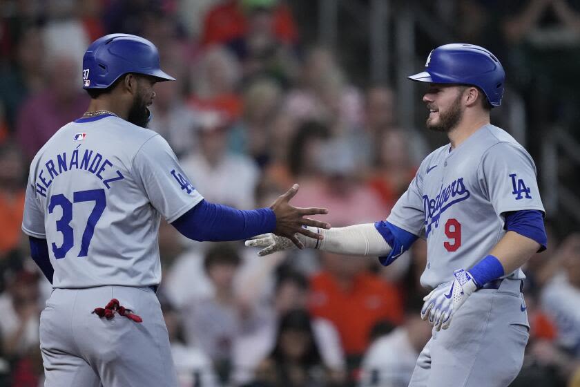 Dodgers avoid sweep against Astros, then continue to wait for trade-deadline action