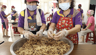 平和社區油飯遠近馳名 中秋晚會吃油飯不吃月餅 | 蕃新聞