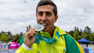 Ex-jogador de futebol e agora medalhista olímpico: quem é Caio Bonfim