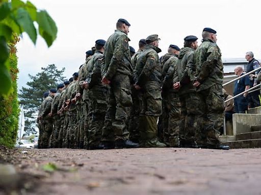 Wettlauf gegen die Zeit Bundeswehr mobilisiert Hunderte Soldaten für Suche nach Arian