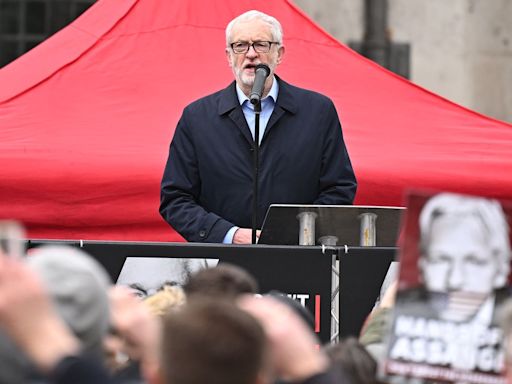 Jeremy Corbyn speaks to Julian Assange and praises him for 'what you have endured'