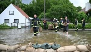 Rescue worker dies amid flooding in southern Germany | FOX 28 Spokane