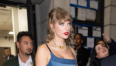 New Photos Show Taylor Swift Wearing 2 Minidresses in Las Vegas