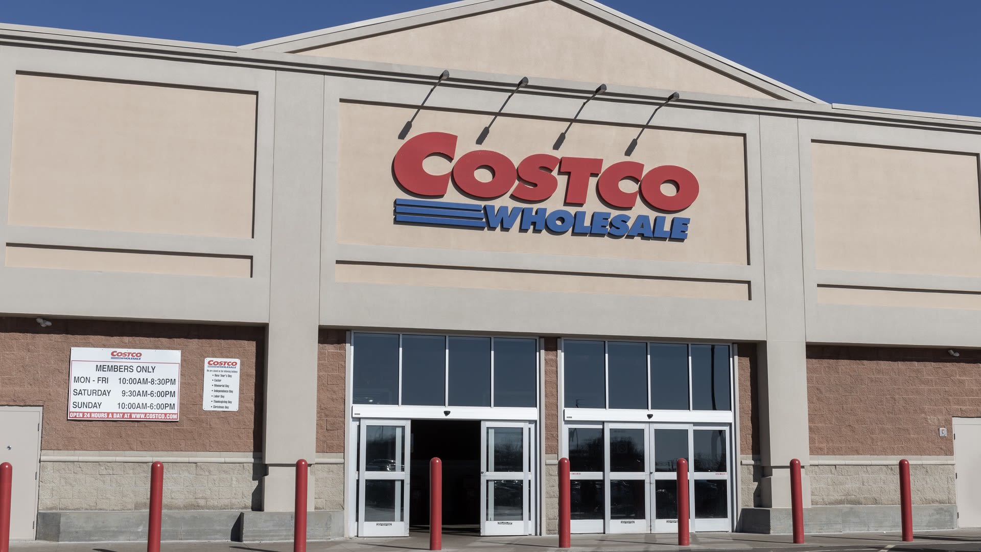 Costco’s 10 Best Clothing Deals for Your Money in May 2024