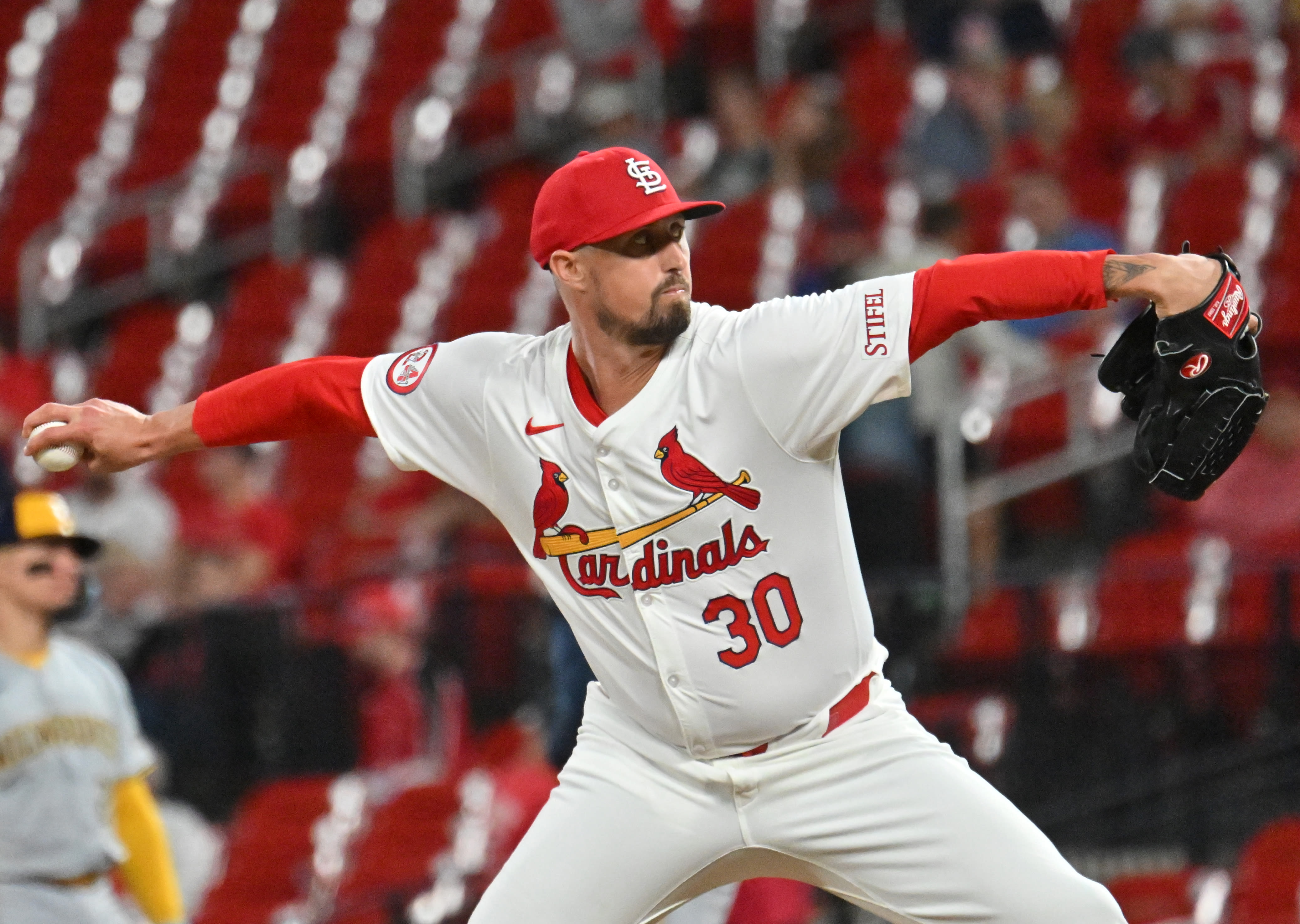 Cubs claim Cardinals right-handed reliever off waivers