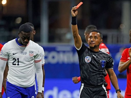 USMNT's Weah gets 1st-half red card vs. Panama