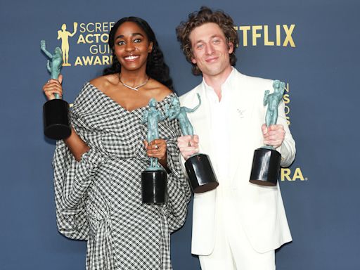 Yes, Ayo Edebiri enjoys projecting on ‘Bear’ co-star Jeremy Allen White’s ‘beautiful blue eyes’