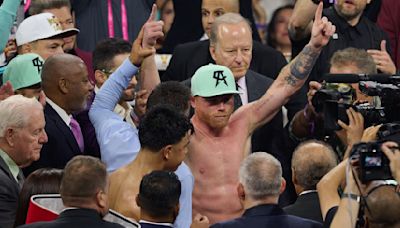 'Canelo' vence por decisión unánime a Munguía; revive la pelea