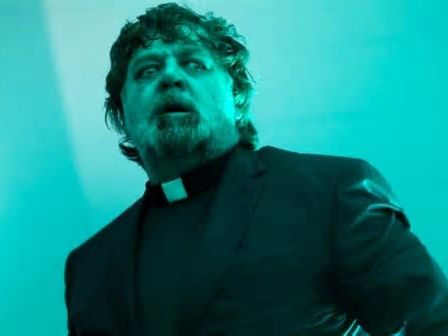Preiset Satan: Neuer Horror-Film mit Russell Crowe ist seit 5 (!) Jahren fertig, aber erst jetzt dürfen wir ihn sehen