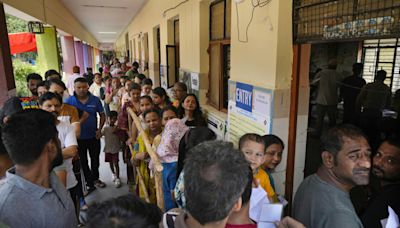 Pese a alerta de más de 40ºC, India celebra la penúltima fase de las elecciones más grandes del mundo