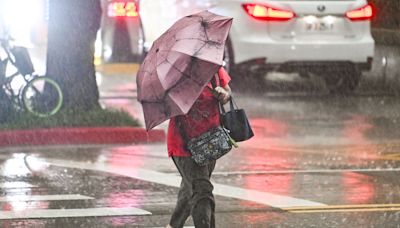 快訊／14縣市大雨特報 警戒到晚上