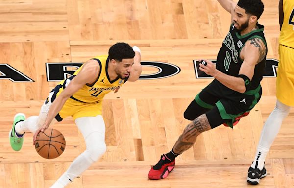 Indiana Pacers star Tyrese Haliburton leaves Game 2 vs Boston Celtics with sore left hamstring
