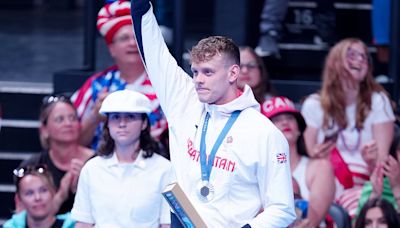 Matthew Richards wins Olympic silver in men's 200m freestyle final