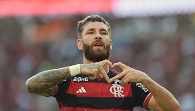 Substituído em Flamengo x Bolívar, Léo Pereira será reavaliado por problema na coxa esquerda