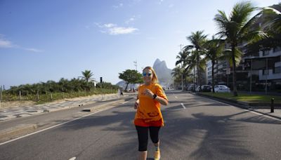 'Maratona não é um bicho de sete cabeças', diz maratonista de 61 anos que irá completar 182 provas no Rio