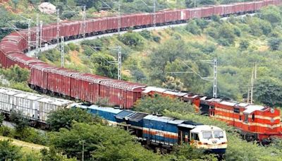 Goods train derails in North Bengal, TMC hits out at Rly Minister