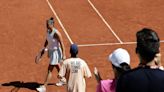 Roland Garros quita los puntos y el dinero a las tenistas descalificadas por un pelotazo