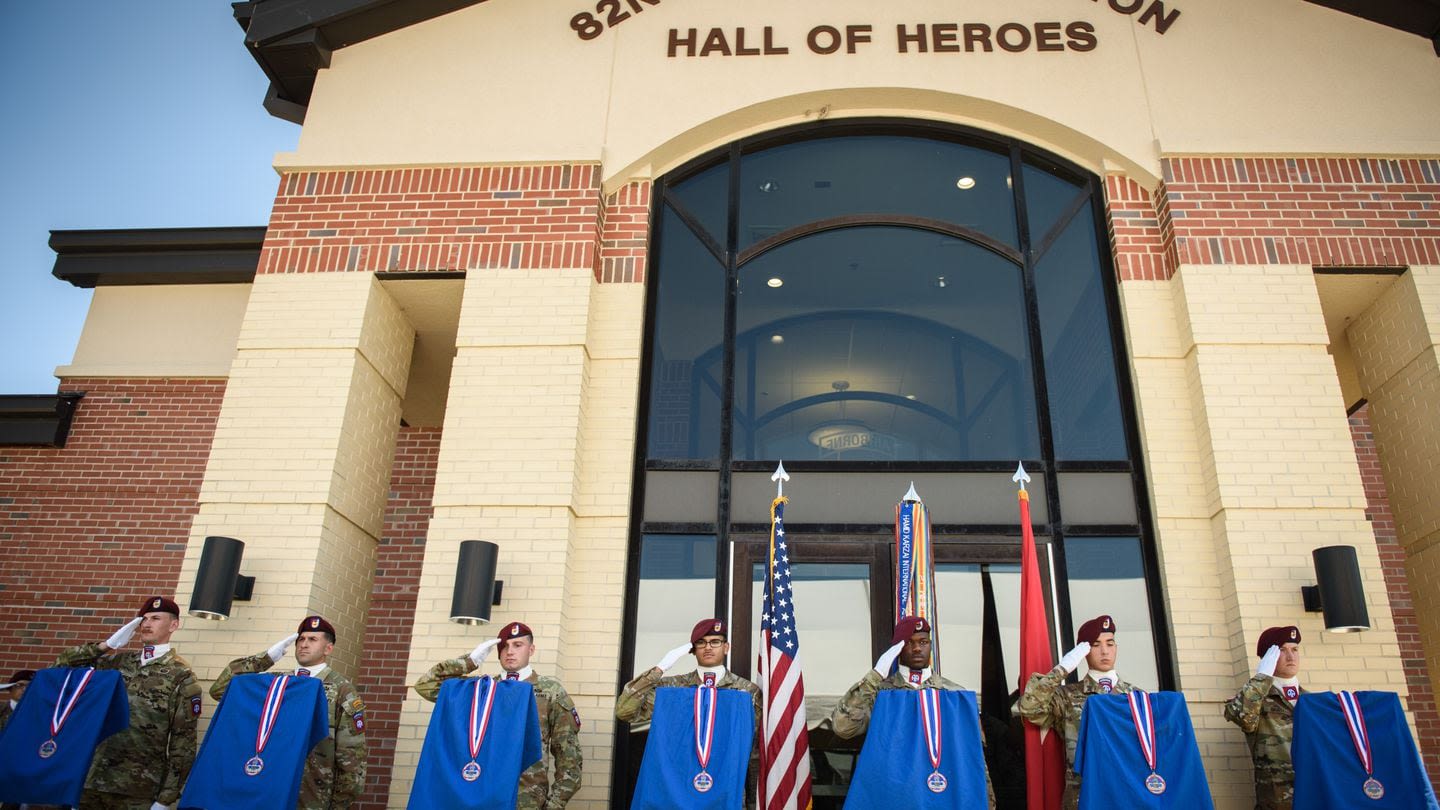 82nd Airborne Division inducts 2024 Hall of Fame paratroopers
