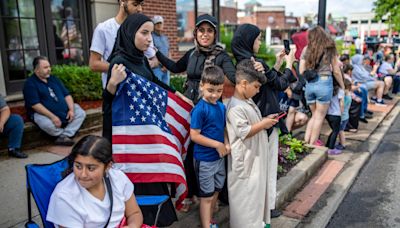 Tradition, reflection bring out Memorial Day paradegoers in Dearborn