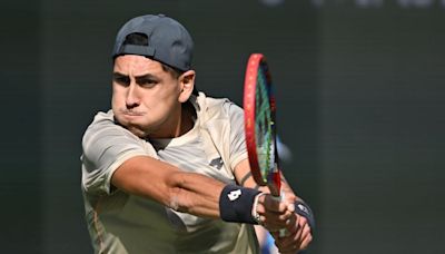 No habrá duelo de chilenos: Alejandro Tabilo cae en primera ronda del Masters 1000 de Madrid - La Tercera