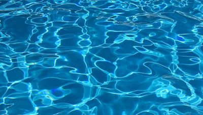 Encuentran muerto a un joven desaparecido de 20 años: el cadáver estaba en la piscina de una casa de Periana, Málaga
