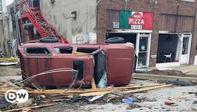 Série de tornados gera destruição e mortes no centro dos EUA – DW – 29/04/2024