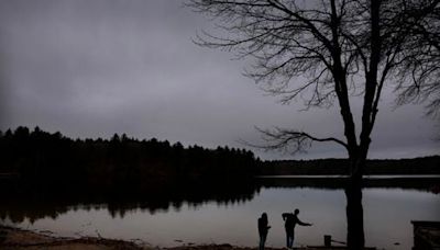 High bacteria counts continue to close Mass. beaches. See the list. - The Boston Globe