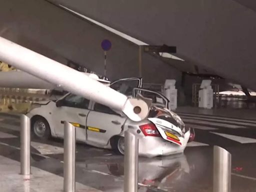 Delhi rain havoc: IGI airport roof collapses, terminal 1 departures suspended | Delhi News - Times of India