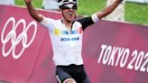 El Tour rendirá homenaje a Carapaz, campeón olímpico, aunque no pueda defender su oro