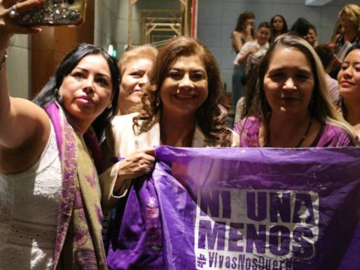 Clara Brugada va contra violencia vicaria; instaurará defensoría social y jurídica para las mujeres