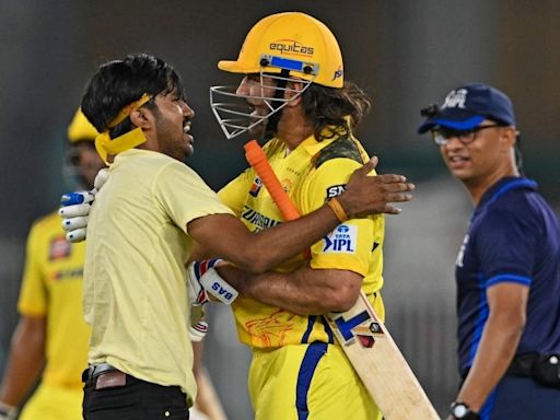 MS Dhoni said he would take care of my surgery, claims IPL 2024 pitch invader