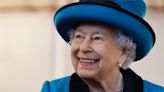 盤點英國女王王冠！這頂鑲「444顆珍珠鑽石」