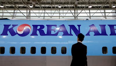 Korean Air cuts hot cup noodles in economy as turbulence rises